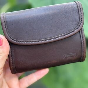 VINTAGE COACH mahogany multifunction wallet w/ carabiner